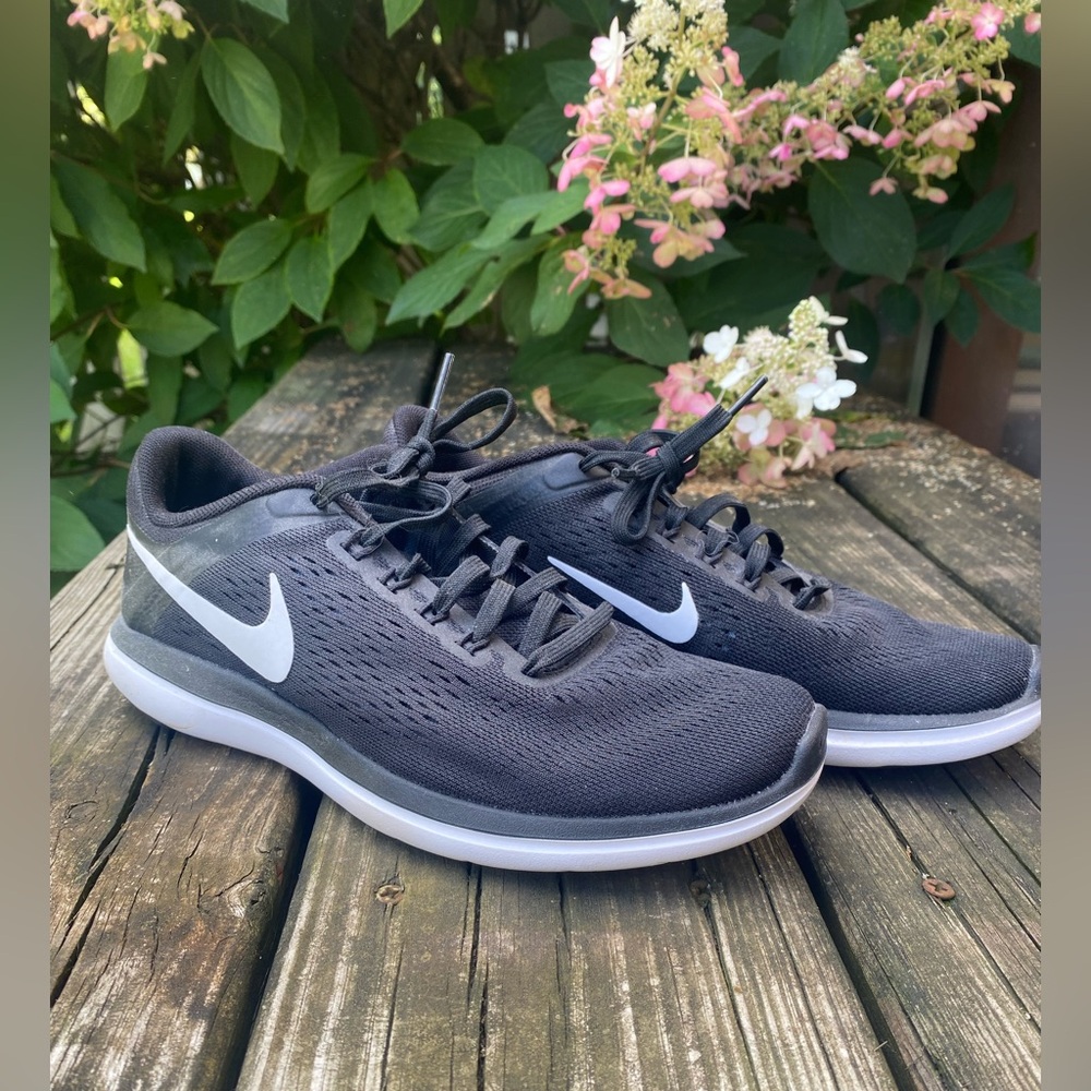 Like New Women’s Nike